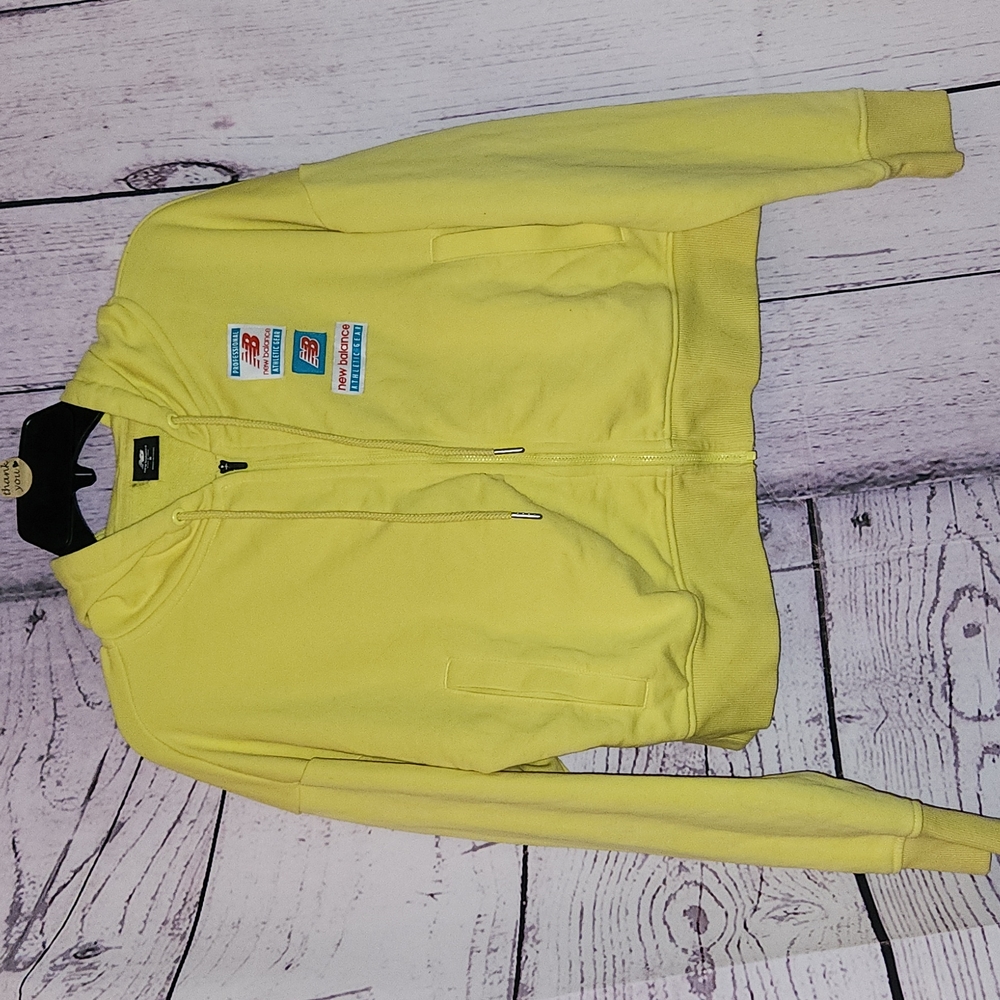 New Balance cropped hooded zip sweatshirt size small